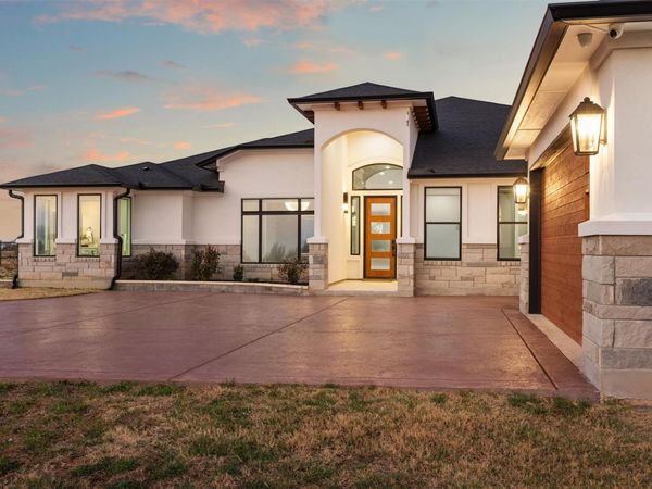 178 Balch RD , Elgin, TX 78621