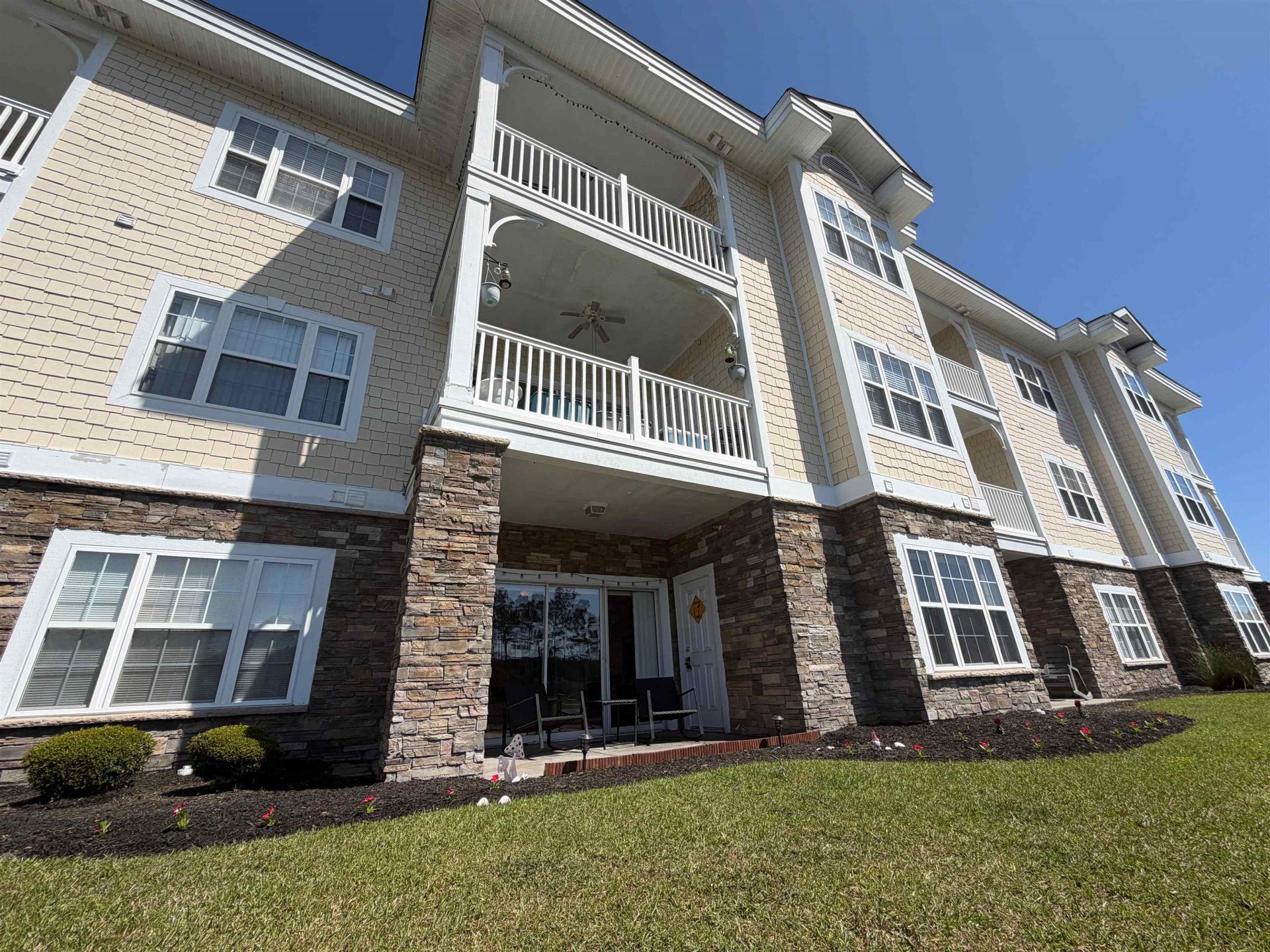 110 South Shore Blvd. Photo 12