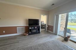 110 South Shore Blvd. photo 4