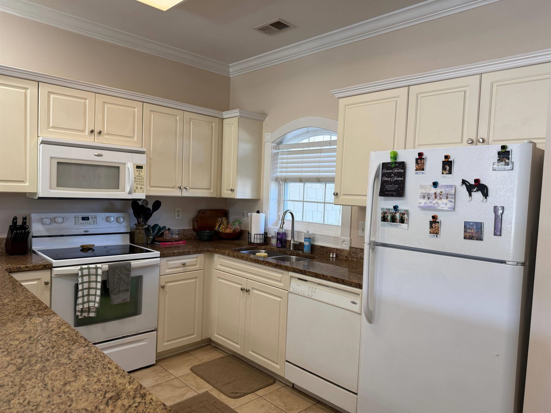 110 South Shore Blvd. Photo 6