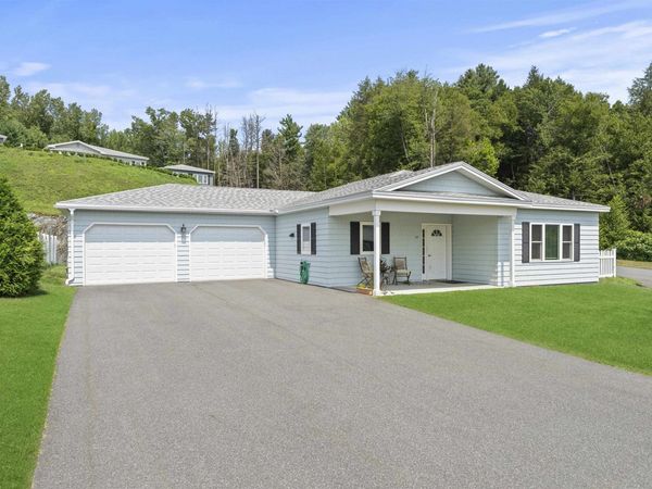 77 Buttonwood Drive, Brattleboro, VT 05301