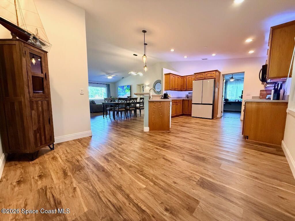 9010 Central Avenue , Sebastian, FL 32976 Photo