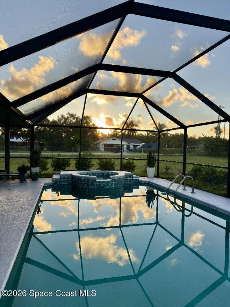 9010 Central Avenue , Sebastian, FL 32976 Photo