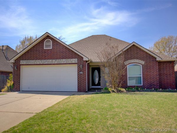 4812 S 195th East Avenue, Broken Arrow, OK 74014