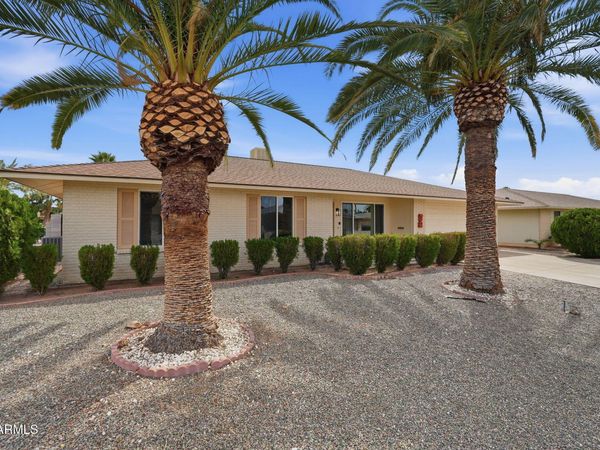 10733 W HUTTON Drive, Sun City, AZ 85351