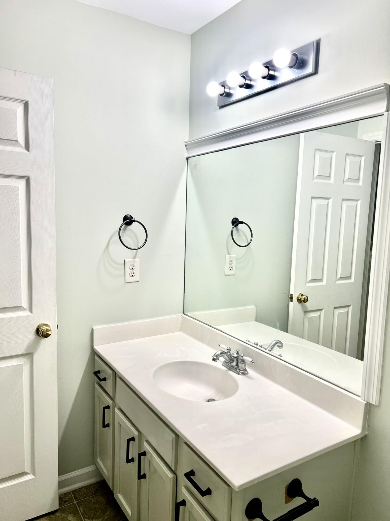 8709 Grassy Oak Trail Photo 20