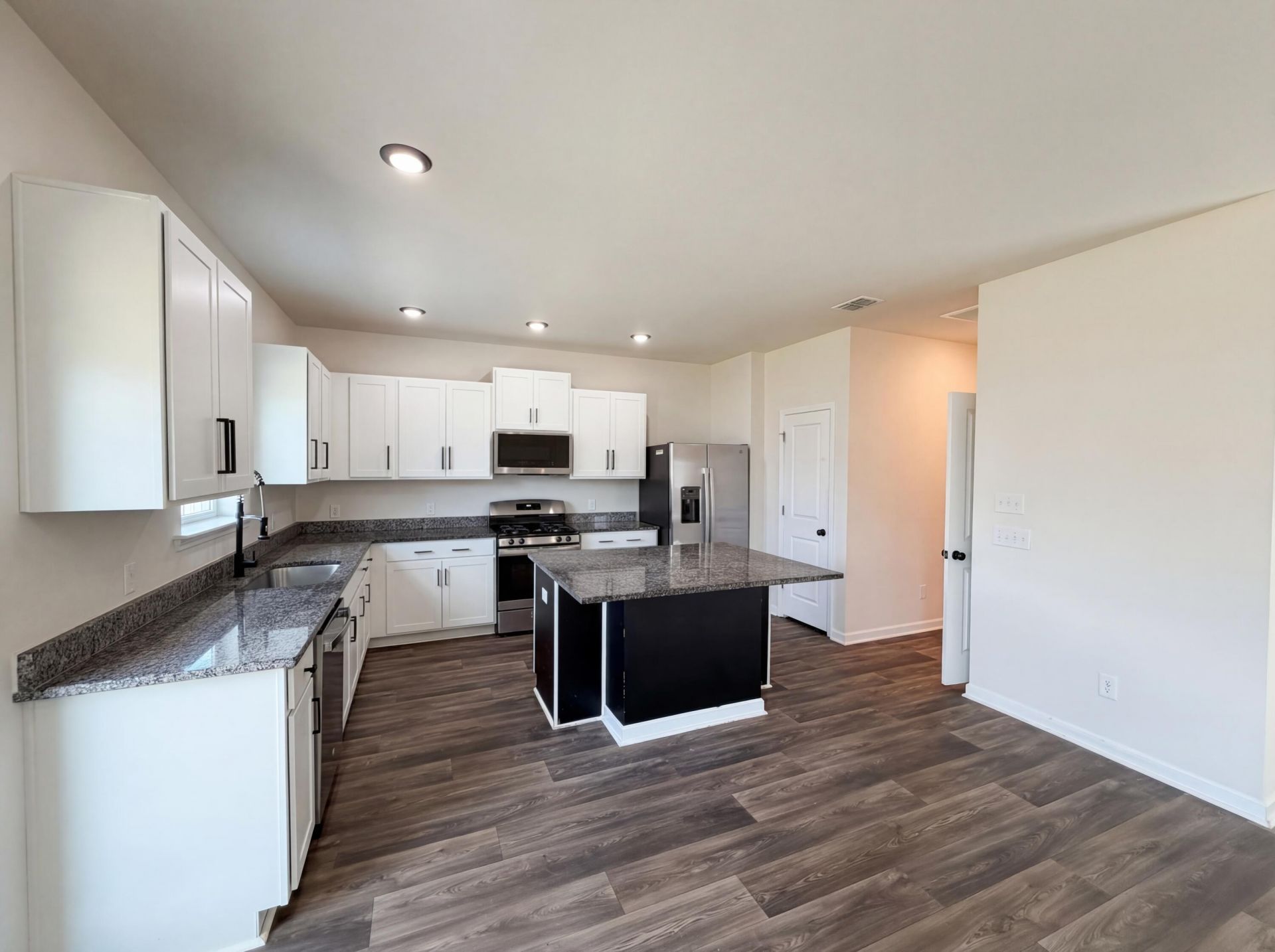 152 Pine Crest View Drive Photo 7