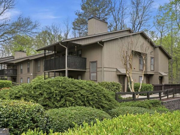 2408 Cumberland Court SE, Unit 2408, Smyrna, GA 30080