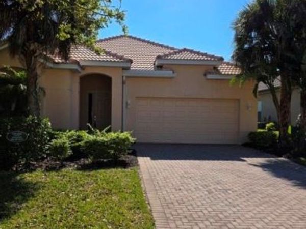 2267 Bainmar DR , LEHIGH ACRES, FL 33973