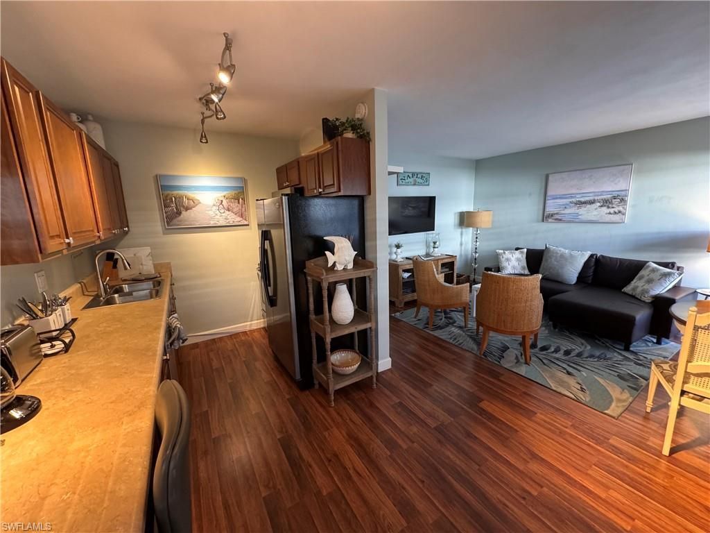 546 4th Ave S, Unit 7, Naples, FL 34102 Photo