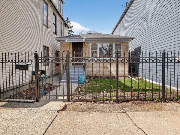 3138 N Richmond Street , Chicago, IL 60618