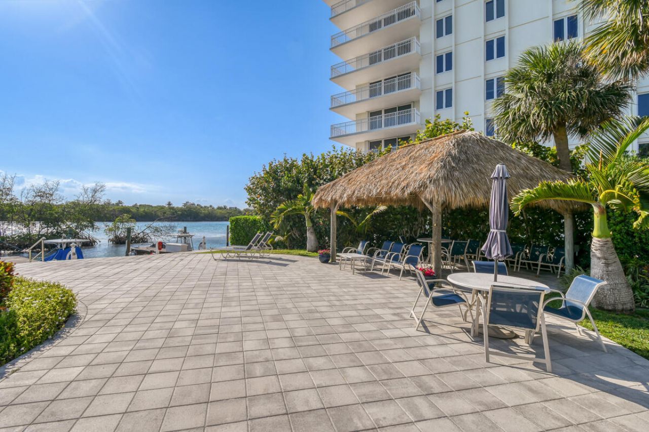 325 S Beach Road, Unit 301, Tequesta, FL 33469 Photo