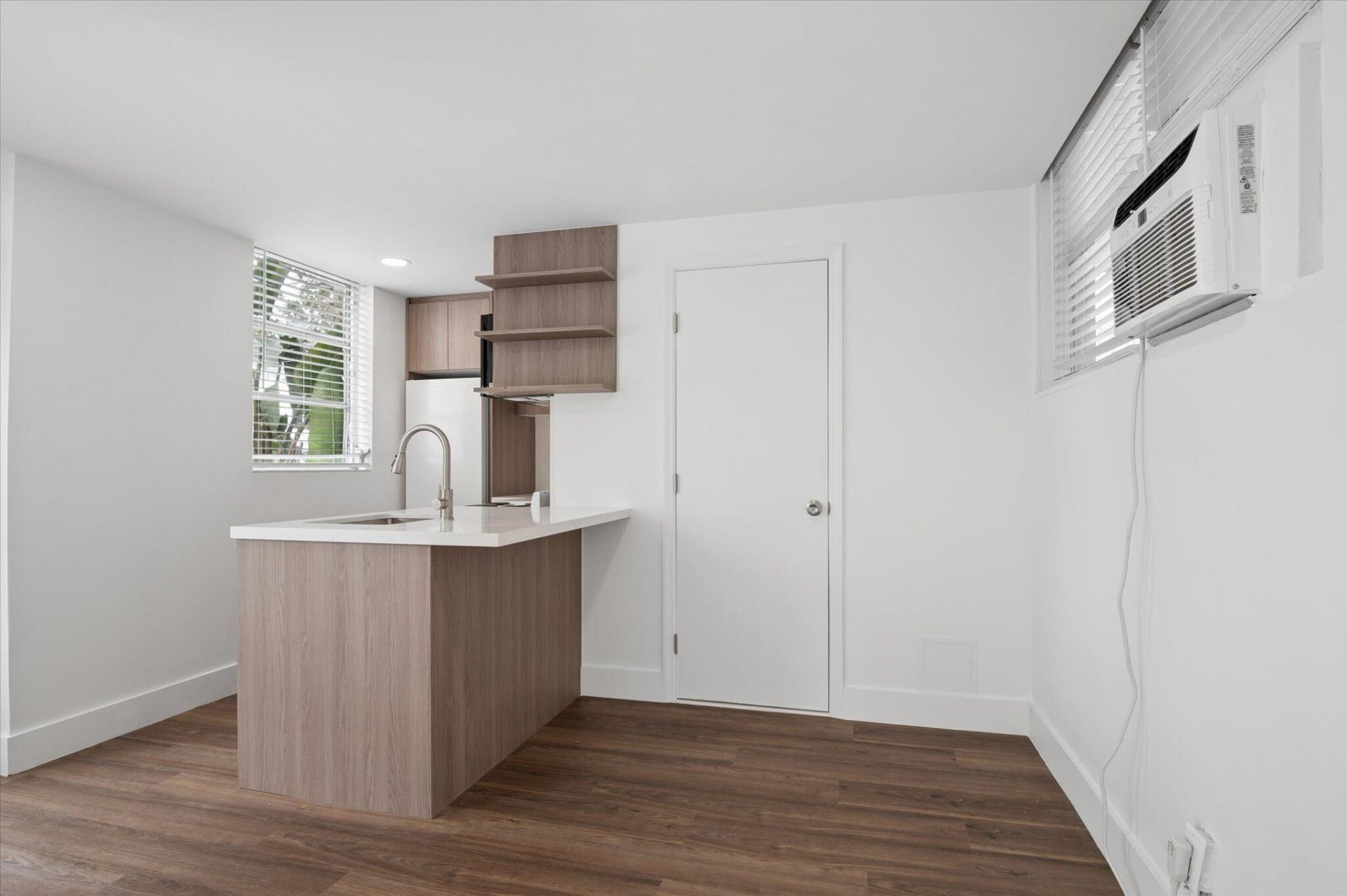 524 Orton Avenue, Unit 101, Fort Lauderdale, FL 33304 Photo