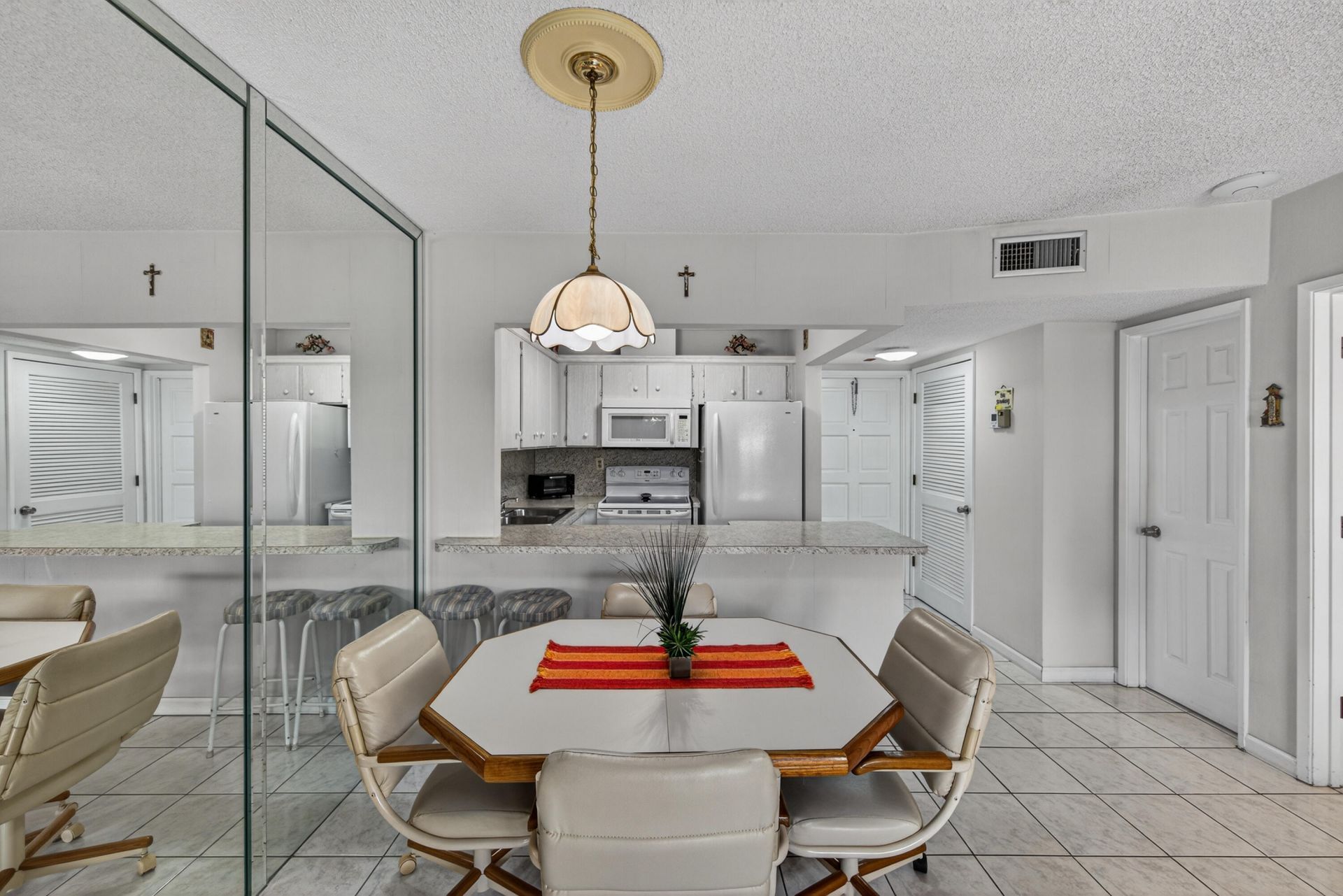 221 SE 9th Avenue, Unit 203, Pompano Beach, FL 33060 Photo