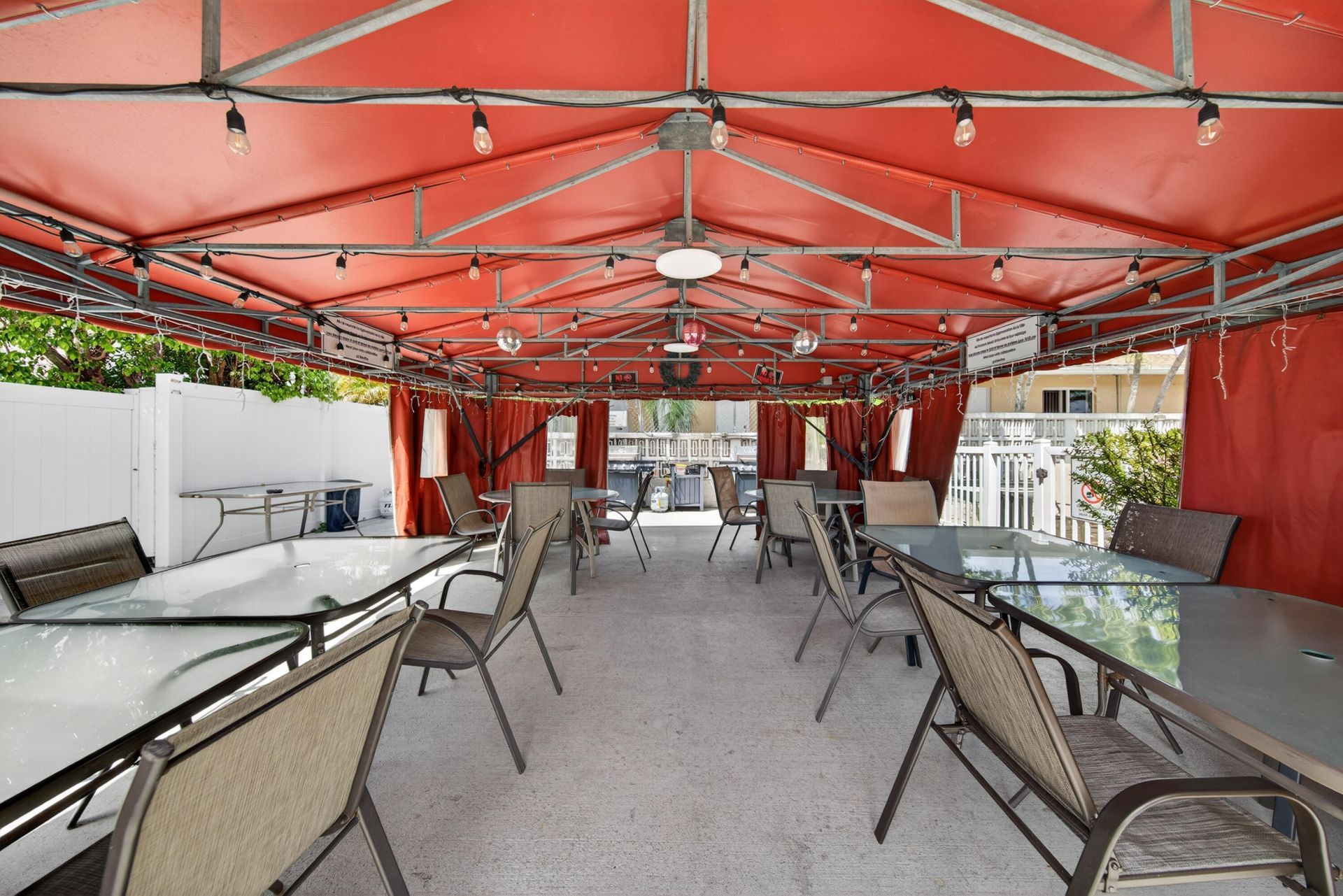 221 SE 9th Avenue, Unit 203, Pompano Beach, FL 33060 Photo