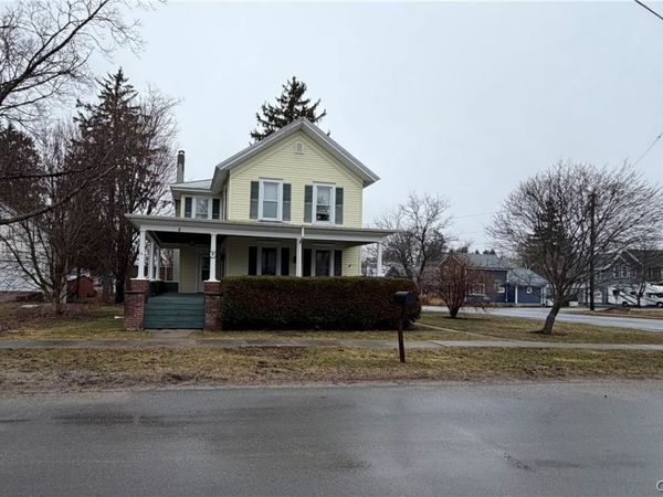 3 Aldrich Street , Philadelphia, NY 13673