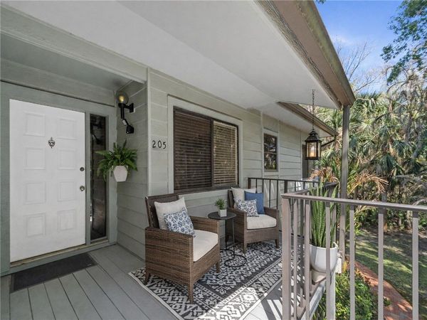 2000 Pine Creek Boulevard, Unit 205, Vero Beach, FL 32966