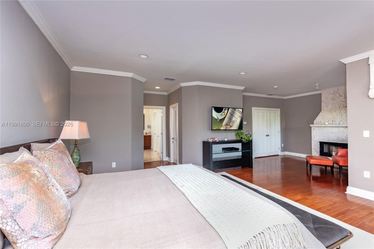 174 Isla Dorada Blvd, Coral Gables, FL 33143 Photo