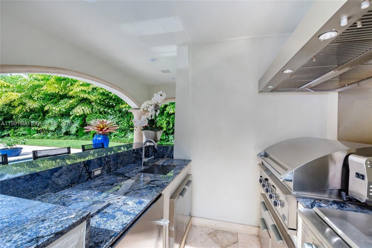 174 Isla Dorada Blvd, Coral Gables, FL 33143 Photo