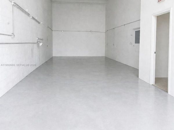 8023 NW 66th St , Medley, FL 33166