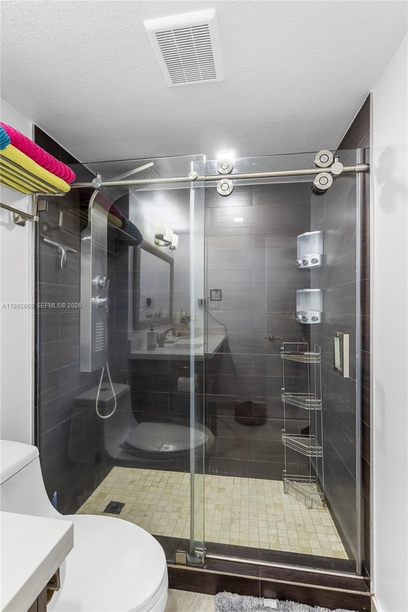 8920 Palm Tree Ln, Unit 8920, Pembroke Pines, FL 33024 Photo