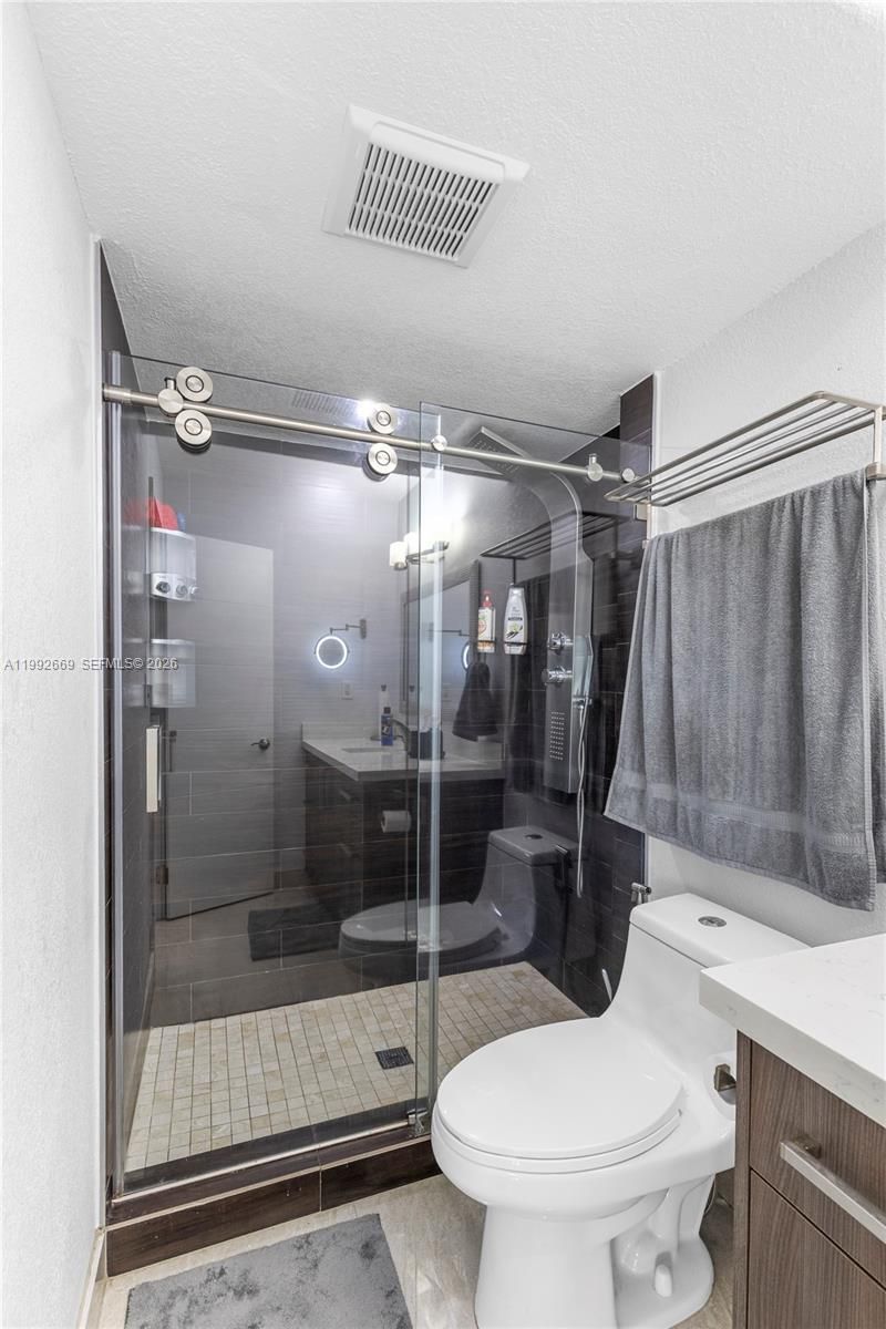 8920 Palm Tree Ln, Unit 8920, Pembroke Pines, FL 33024 Photo