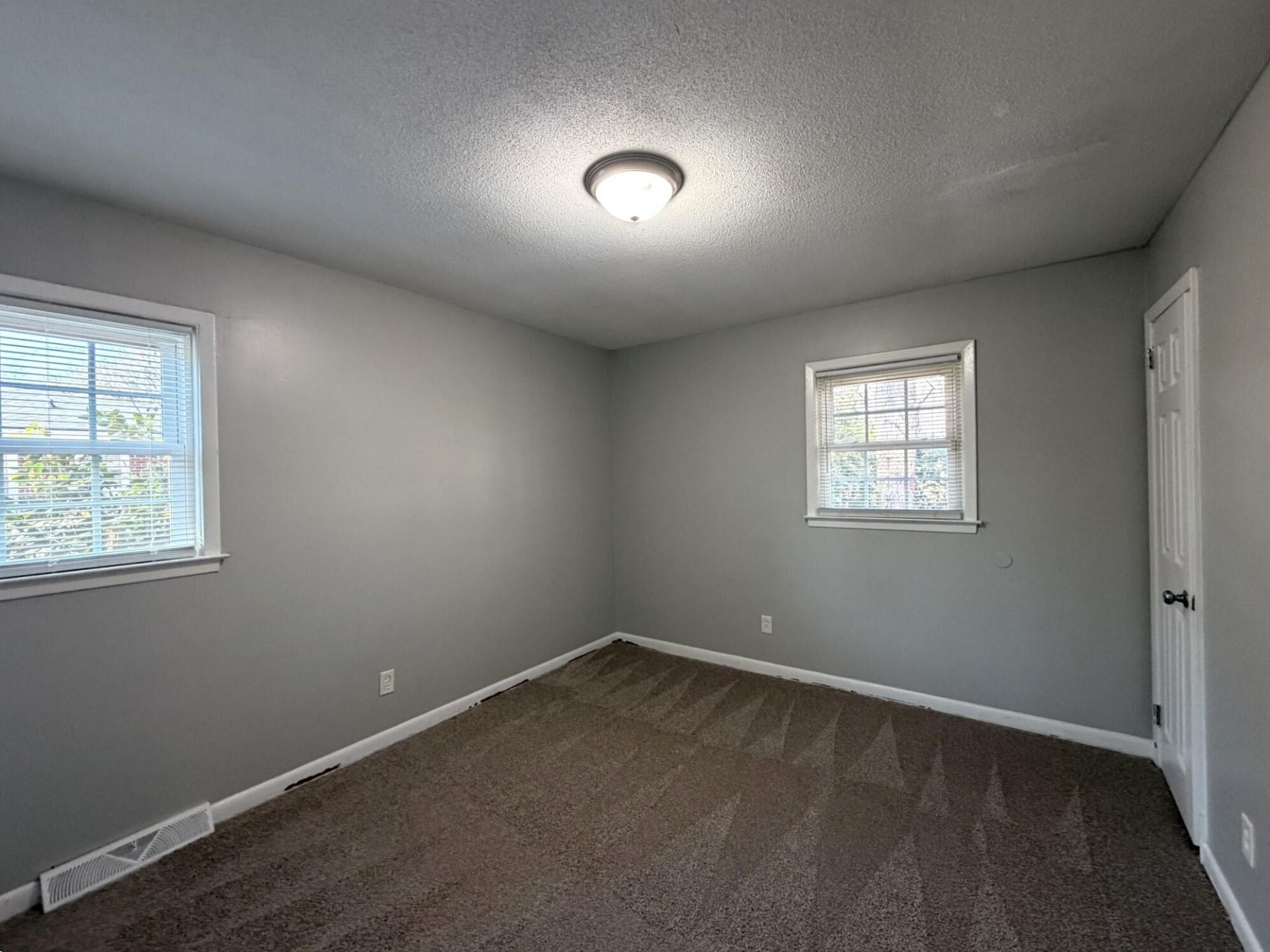 119 Belknap Road Photo 6