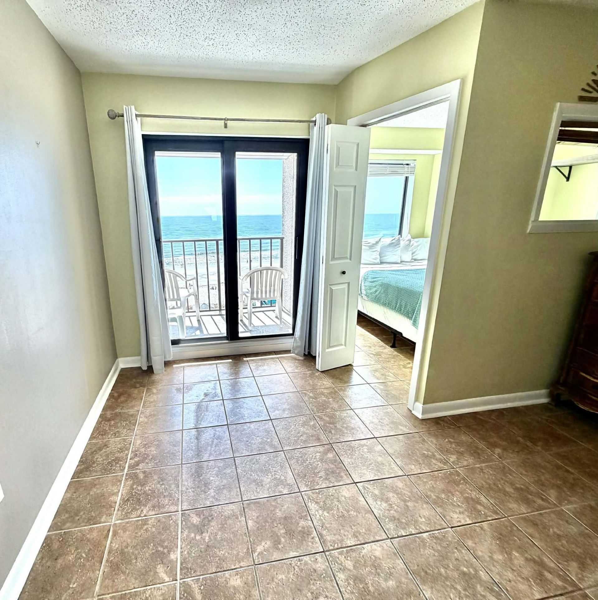 5905 S Kings Hwy. Photo 12