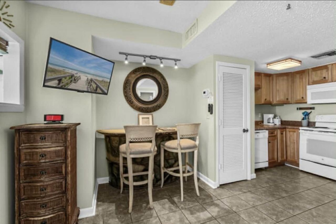 5905 S Kings Hwy. Photo 15