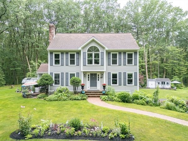 4 Wilderness Way, Pepperell, MA 01463