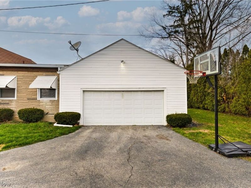 3539 Kiowa Drive , Youngstown, OH 44511 Photo 6