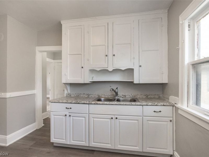 14112 Edgewood Avenue , Cleveland, OH 44128 Photo 12