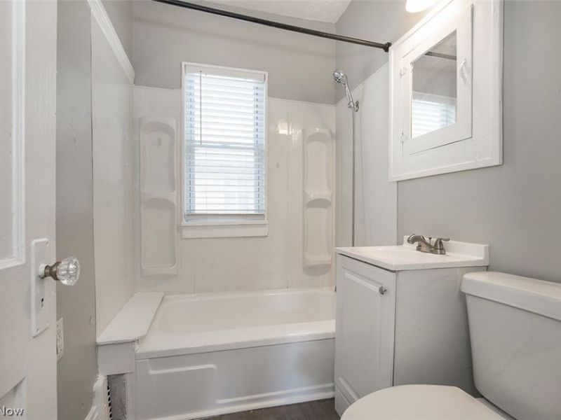 14112 Edgewood Avenue , Cleveland, OH 44128 Photo 15