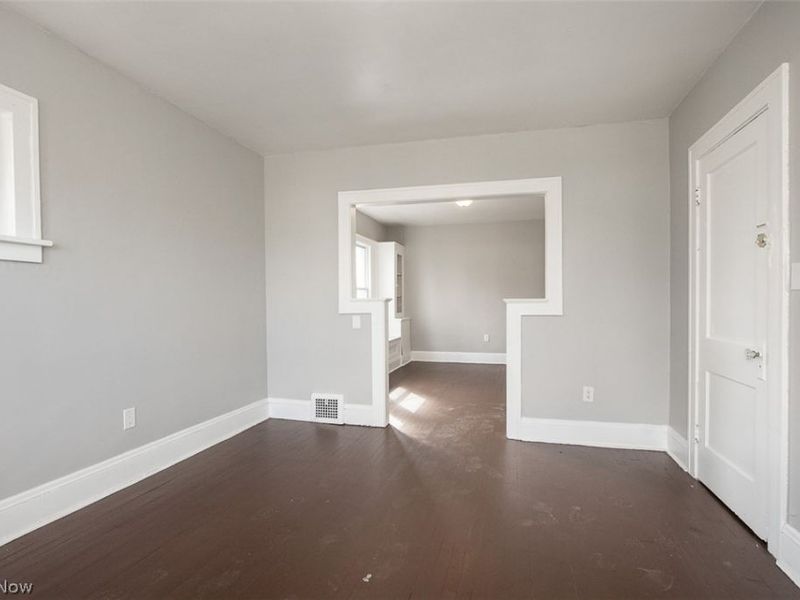 14112 Edgewood Avenue , Cleveland, OH 44128 Photo 5