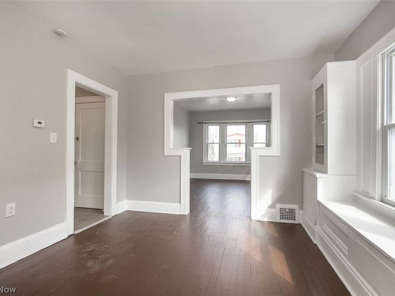 14112 Edgewood Avenue , Cleveland, OH 44128 Photo 8