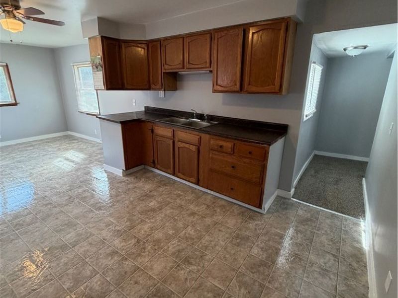 155 Garfield Avenue , Unit 1/2, East Palestine, OH 44413 Photo 4