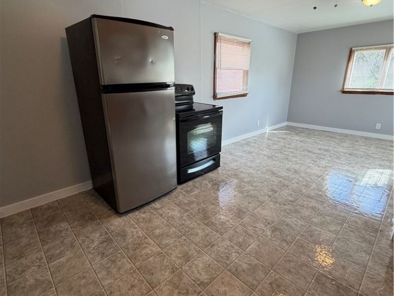 155 Garfield Avenue , Unit 1/2, East Palestine, OH 44413 Photo 5