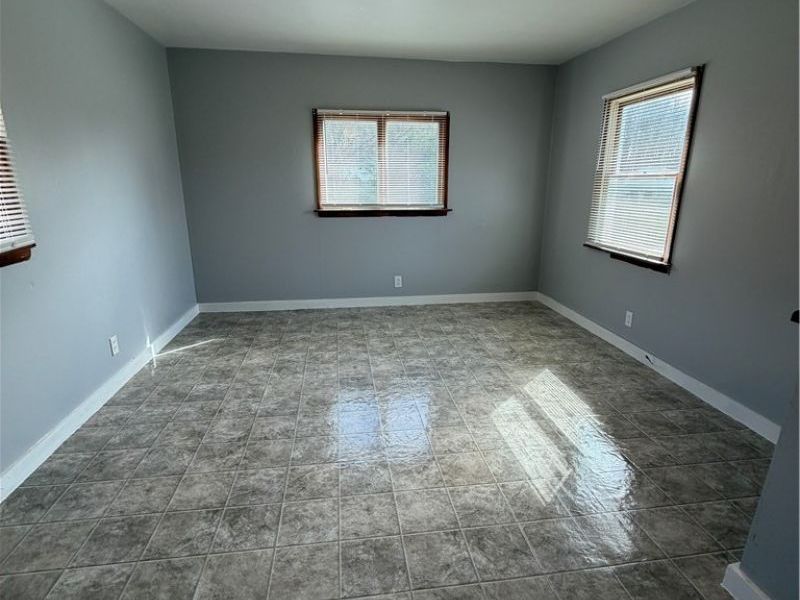 155 Garfield Avenue , Unit 1/2, East Palestine, OH 44413 Photo 6