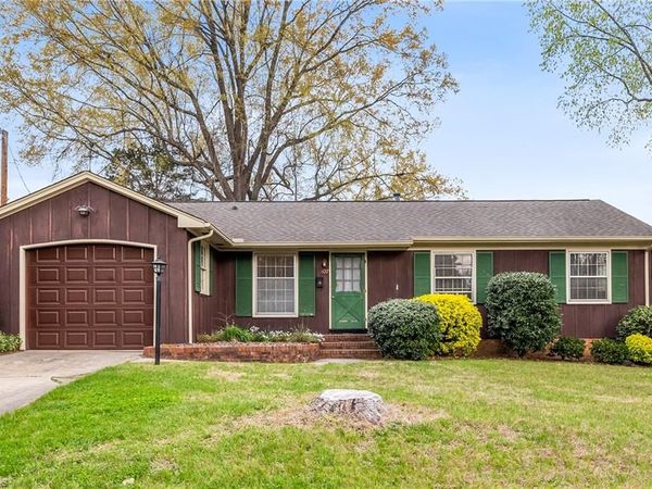 4017 Wexford Drive , Greensboro, NC 27406