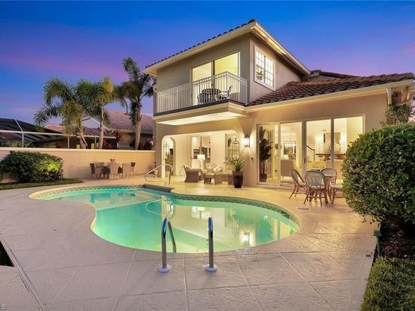 211 Via Napoli , NAPLES, FL 34105