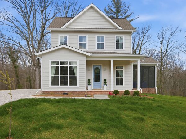 337 Alabama Ave, Sewanee, TN 37375