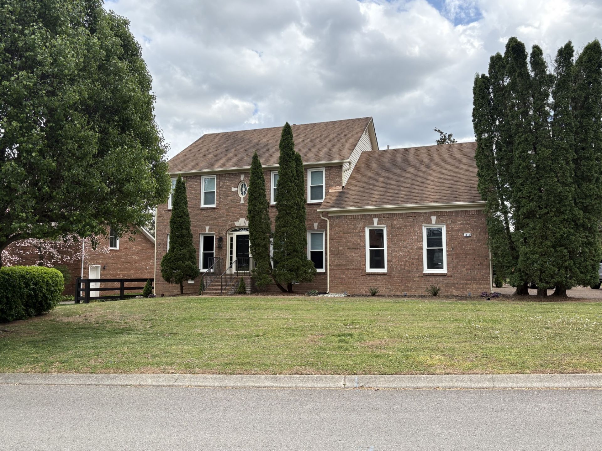 1013 Beech Tree Ln, Brentwood, TN 37027 Main Photo