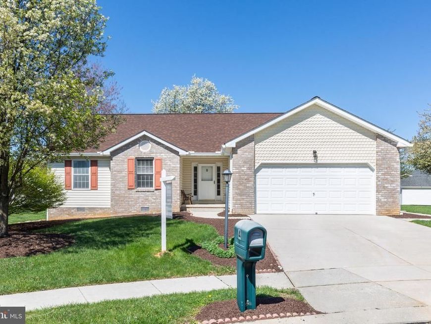 4 Straw Court, Littlestown, PA 17340 Main Photo