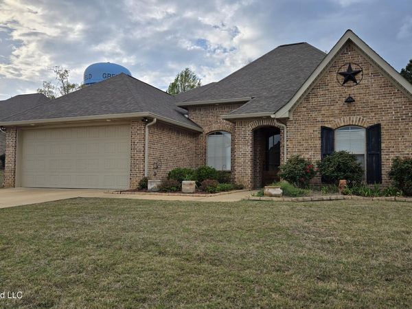 139 Coventry Lane, Brandon, MS 39042