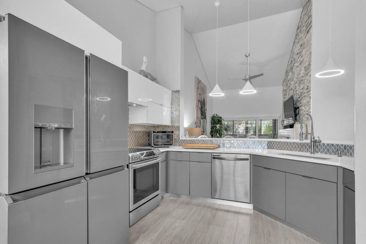 204 Sea Oats Drive, Unit F, Juno Beach, FL 33408 Photo