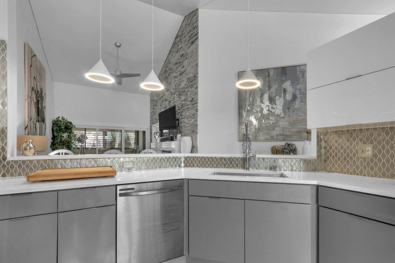 204 Sea Oats Drive, Unit F, Juno Beach, FL 33408 Photo