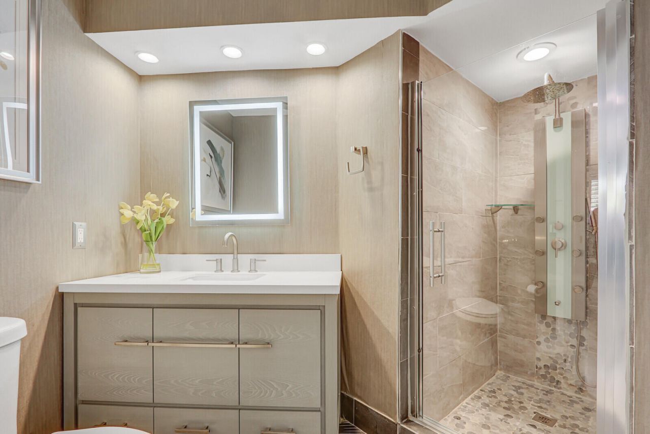 204 Sea Oats Drive, Unit F, Juno Beach, FL 33408 Photo