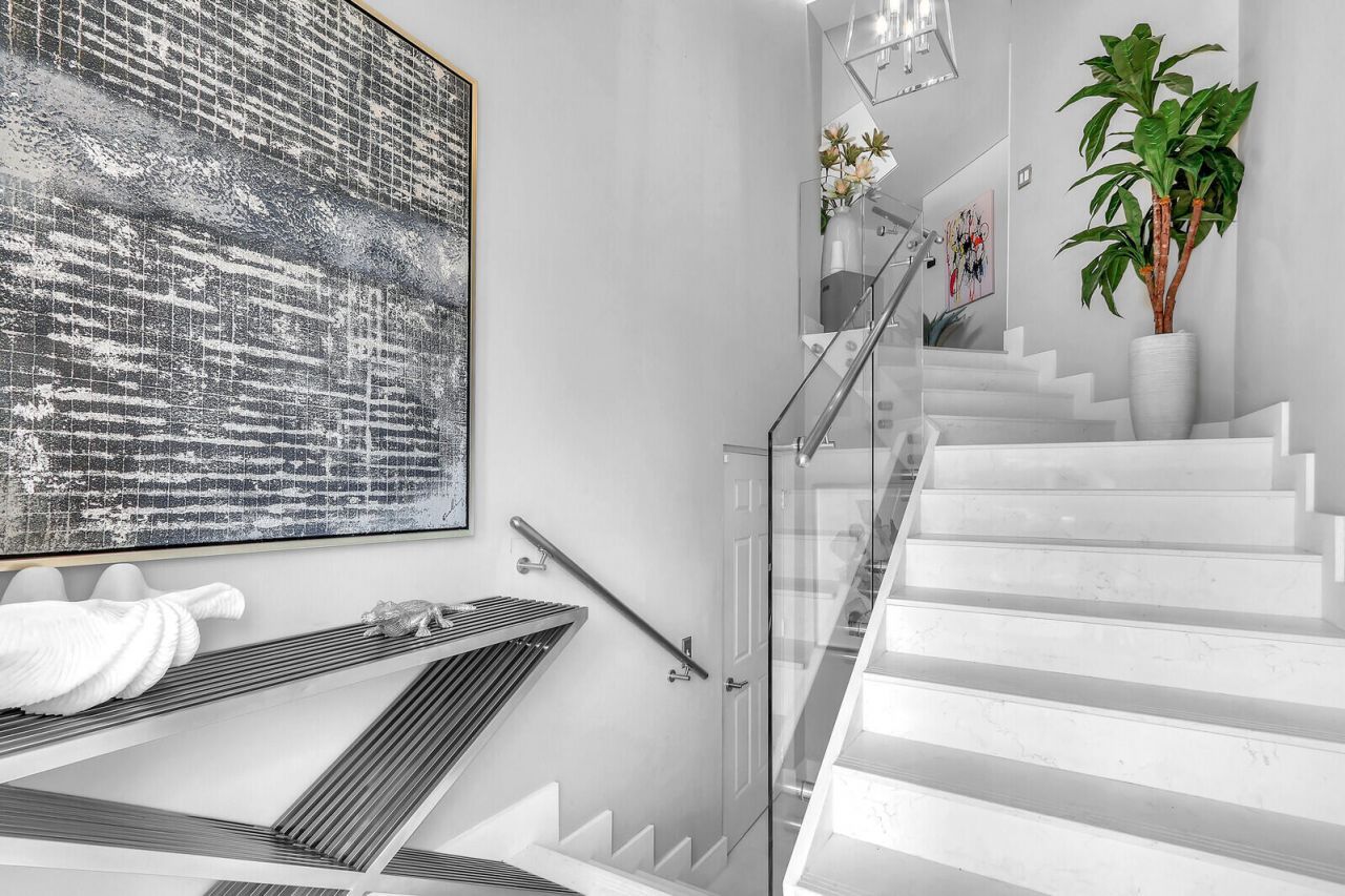 204 Sea Oats Drive, Unit F, Juno Beach, FL 33408 Photo