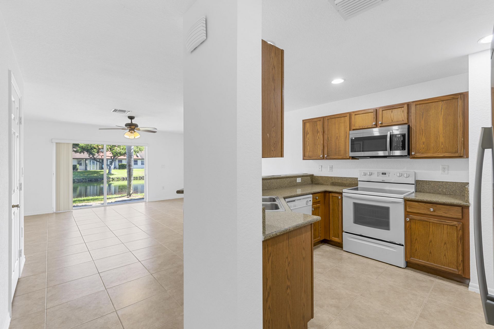 9107 Chambers Street, Unit 9107, Tamarac, FL 33321 Photo