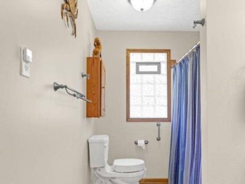 63 W Mohawk Drive, Malvern, OH 44644 Photo 16